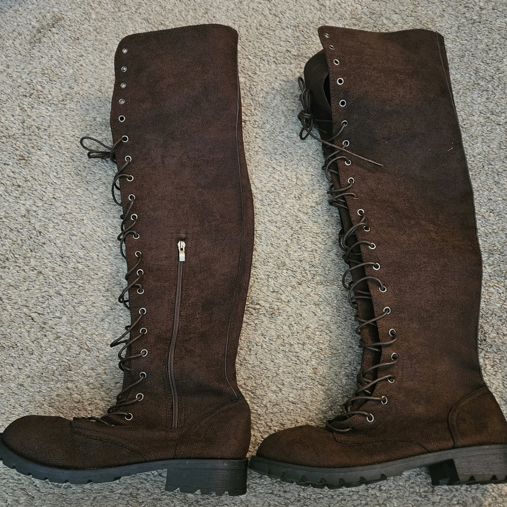 Brown Lace-Up Knee-High Boots